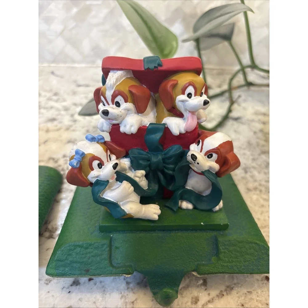 2 Beethoven Puppies Vintage‎ Stocking Holders 1996 Universal Studios Very Rare